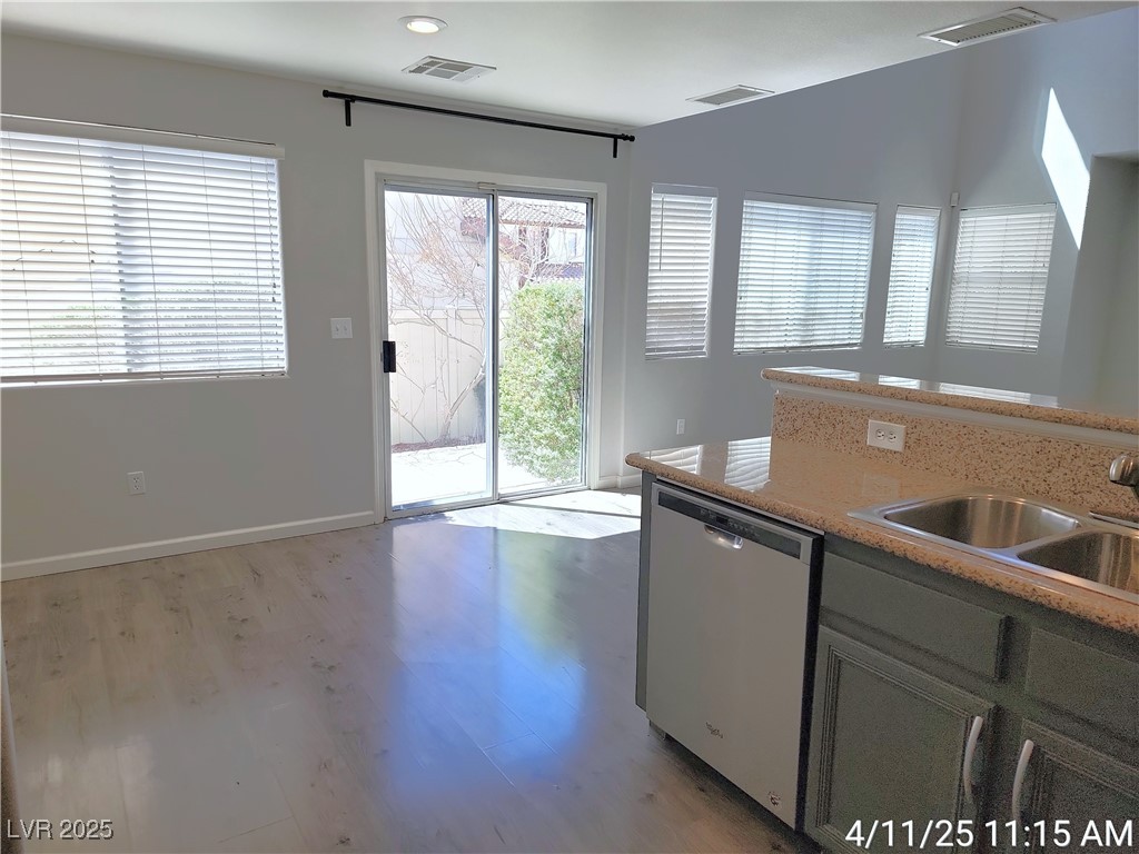 3938 Philomena Street Property Photo 10