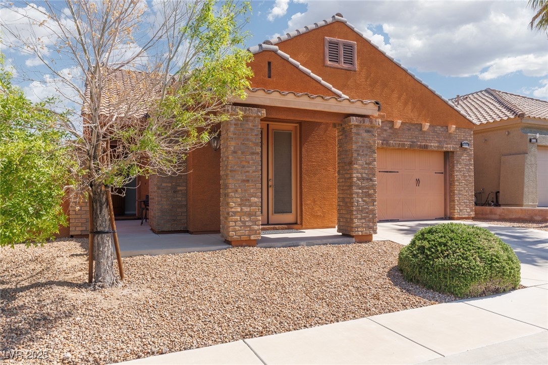 1044 Viale Placenza Place Property Photo 1
