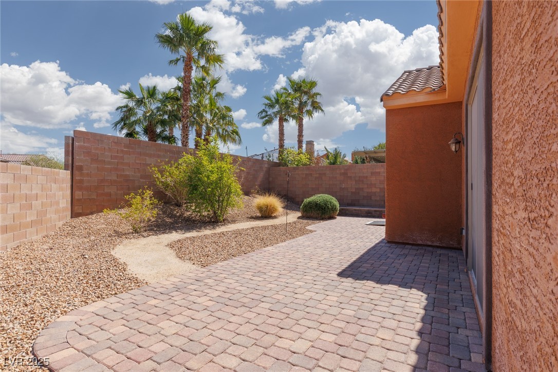 1044 Viale Placenza Place Property Photo 40