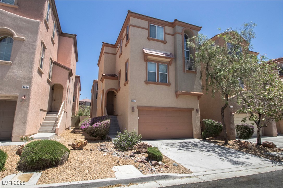6652 Weeping Pine Street