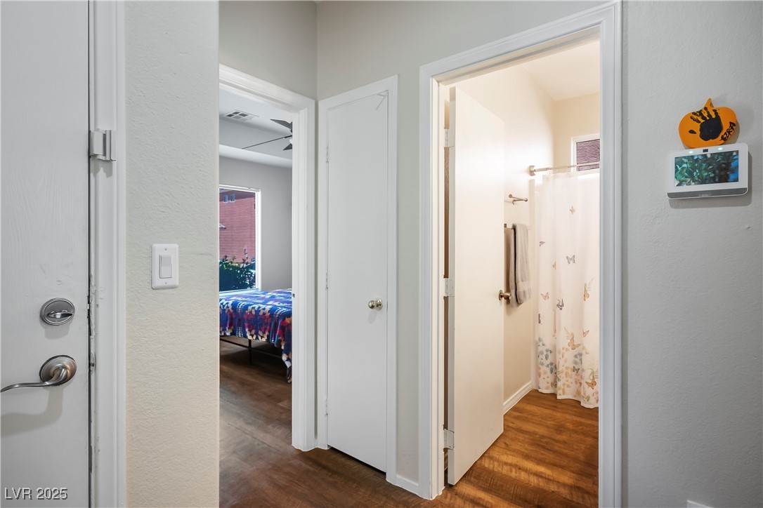 6885 Silver Eagle Avenue Property Photo 3