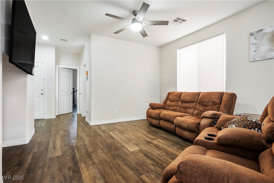 6885 Silver Eagle Avenue Property Photo 10