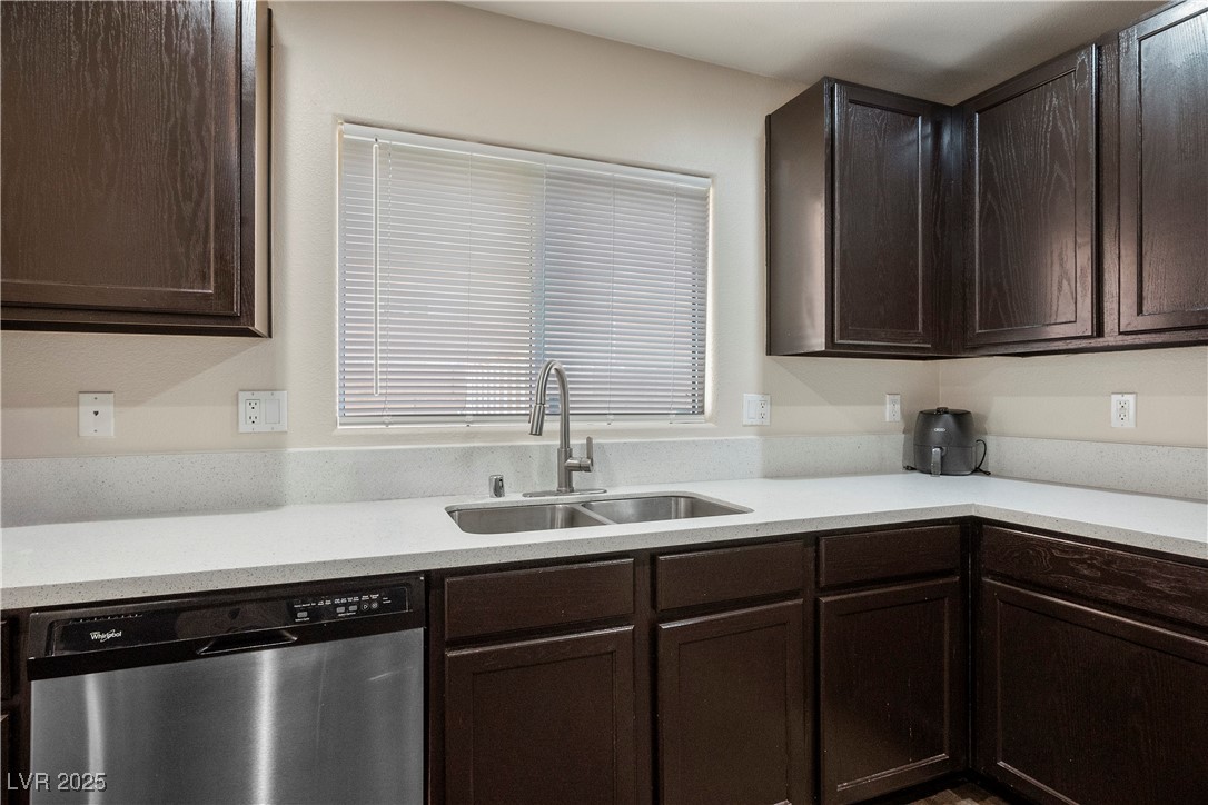 6885 Silver Eagle Avenue Property Photo 16