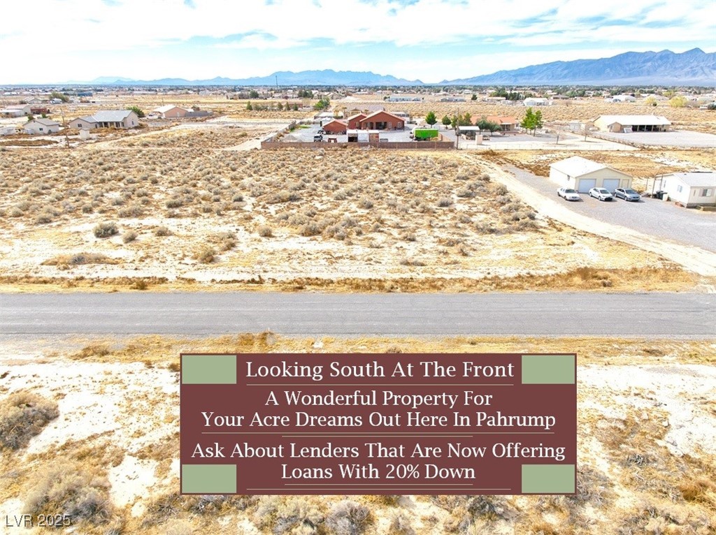 2761 Idlewild Street Property Photo 2