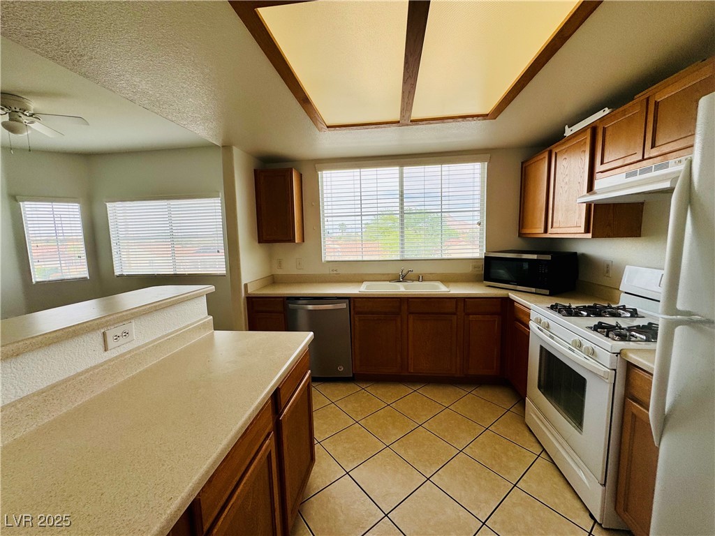833 Aspen Peak Loop 1325 Property Photo 5