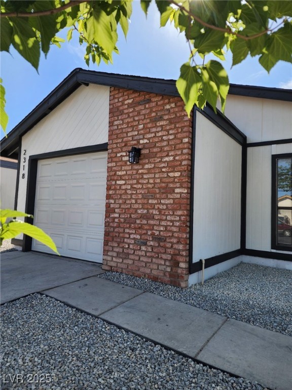 2318 El Molino Circle Property Photo 3