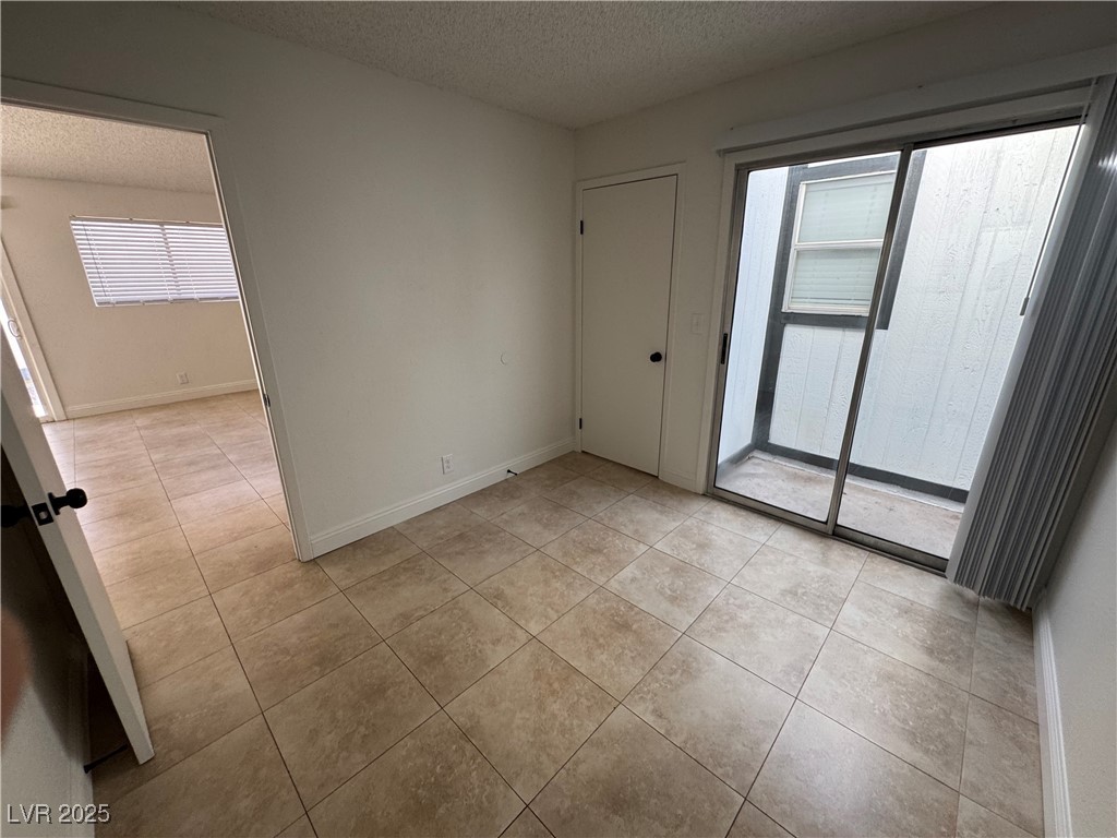 2318 El Molino Circle Property Photo 29