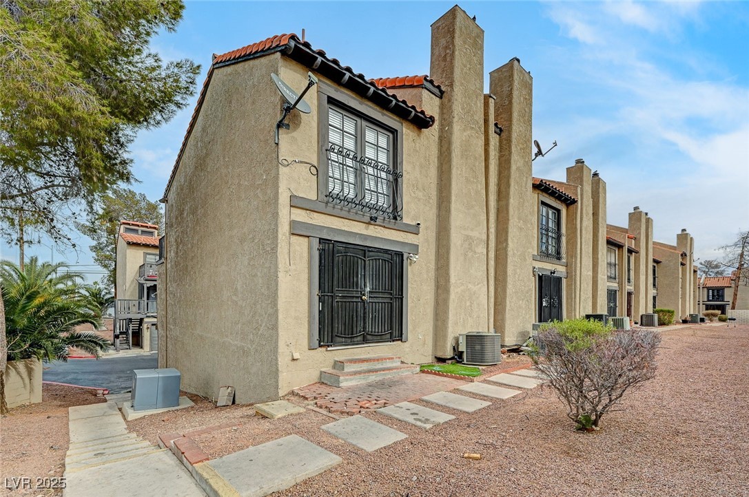 2819 Calle Del Oro Property Photo 43
