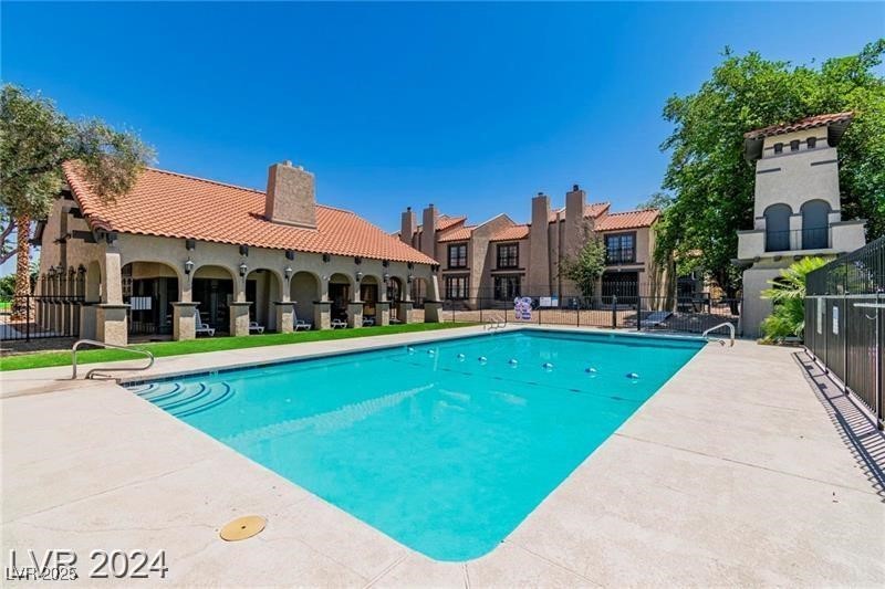 2819 Calle Del Oro Property Photo 46