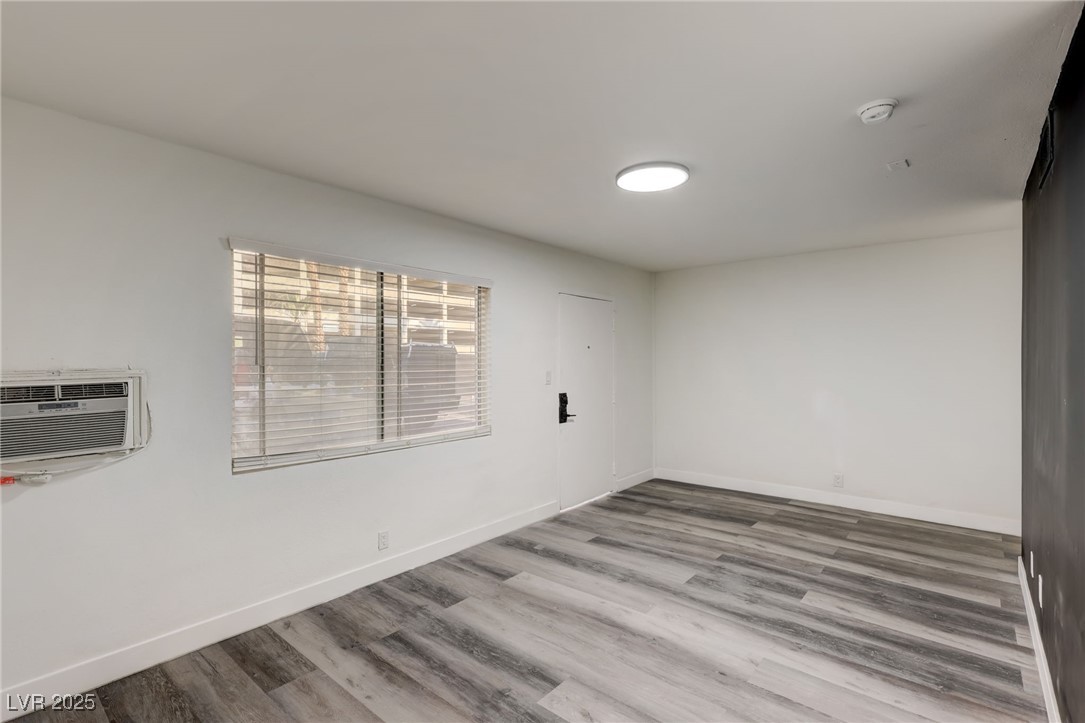1922 Fairfield 1 Avenue 102 Property Photo 6