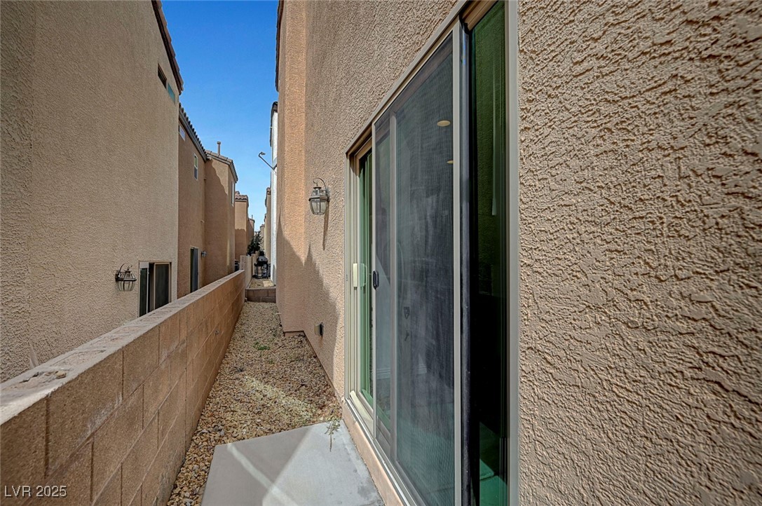 9105 Entrancing Avenue Property Photo 38