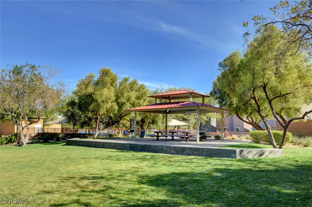 9105 Entrancing Avenue Property Photo 48