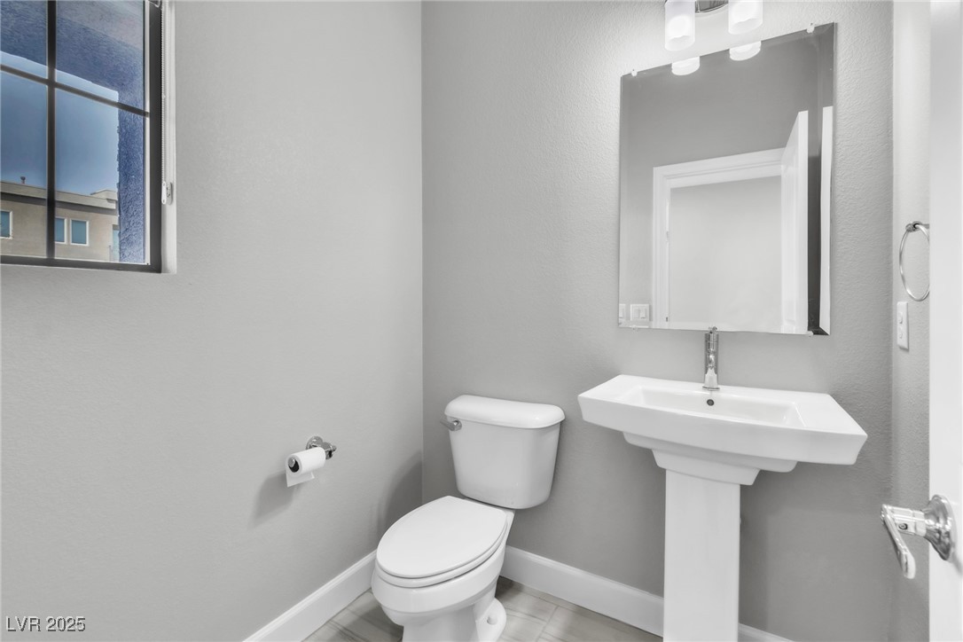 8154 Shale Canyon Street Property Photo 6