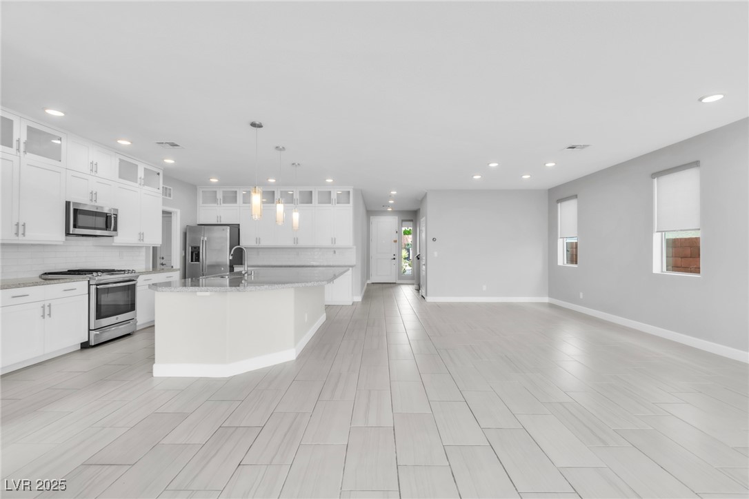 8154 Shale Canyon Street Property Photo 11