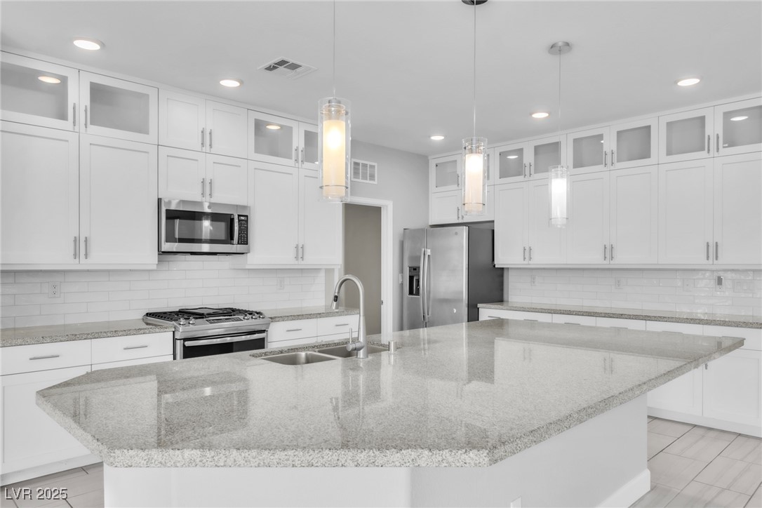 8154 Shale Canyon Street Property Photo 13