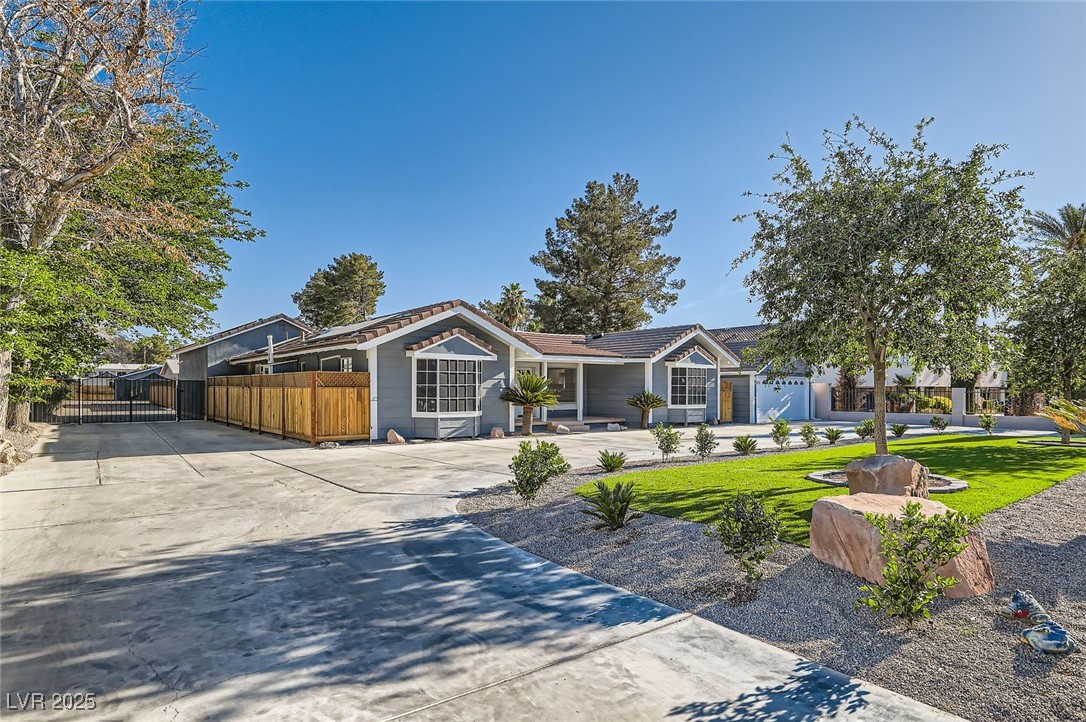 2500 Palomino Lane Property Photo 1