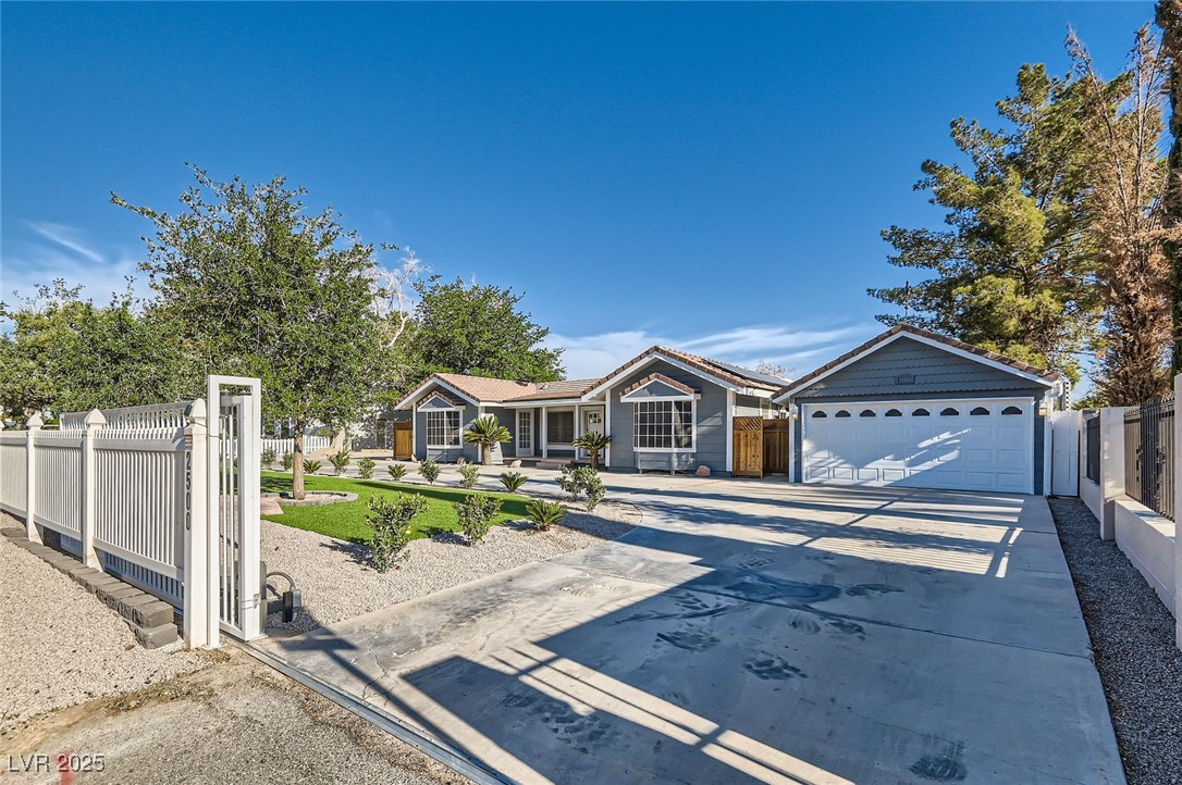 2500 Palomino Lane Property Photo 2