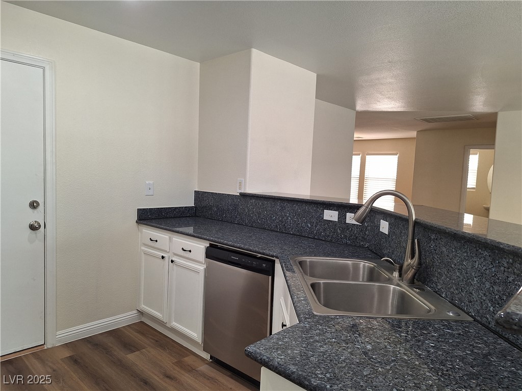 11236 Tuscolana Street Property Photo 8