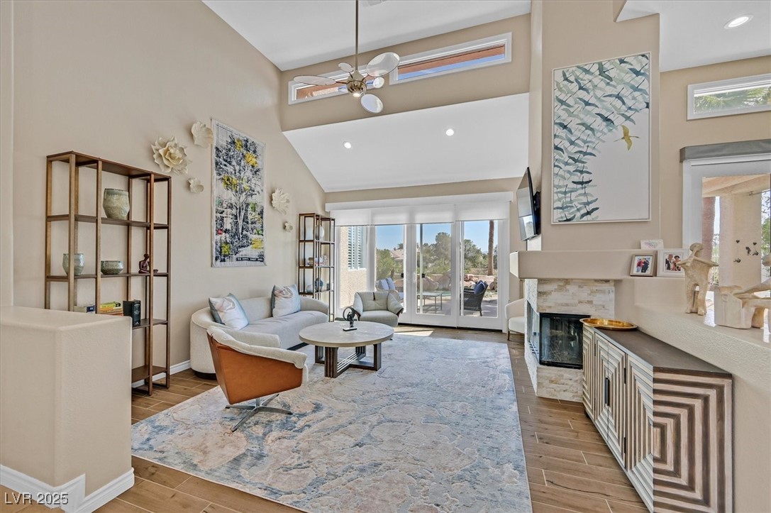 8161 Round Hills Circle Property Photo 3