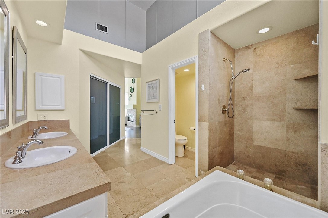 8161 Round Hills Circle Property Photo 18
