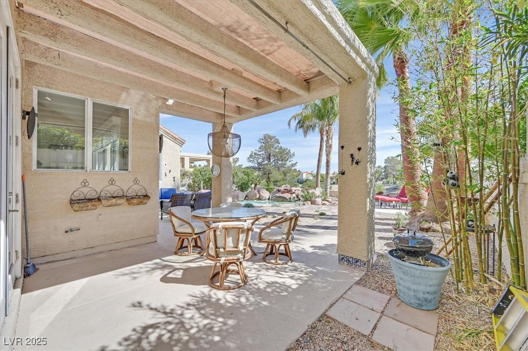 8161 Round Hills Circle Property Photo 26