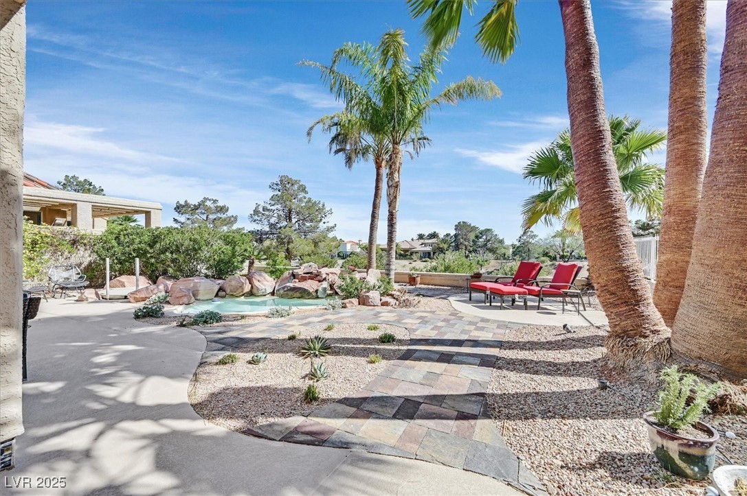 8161 Round Hills Circle Property Photo 27