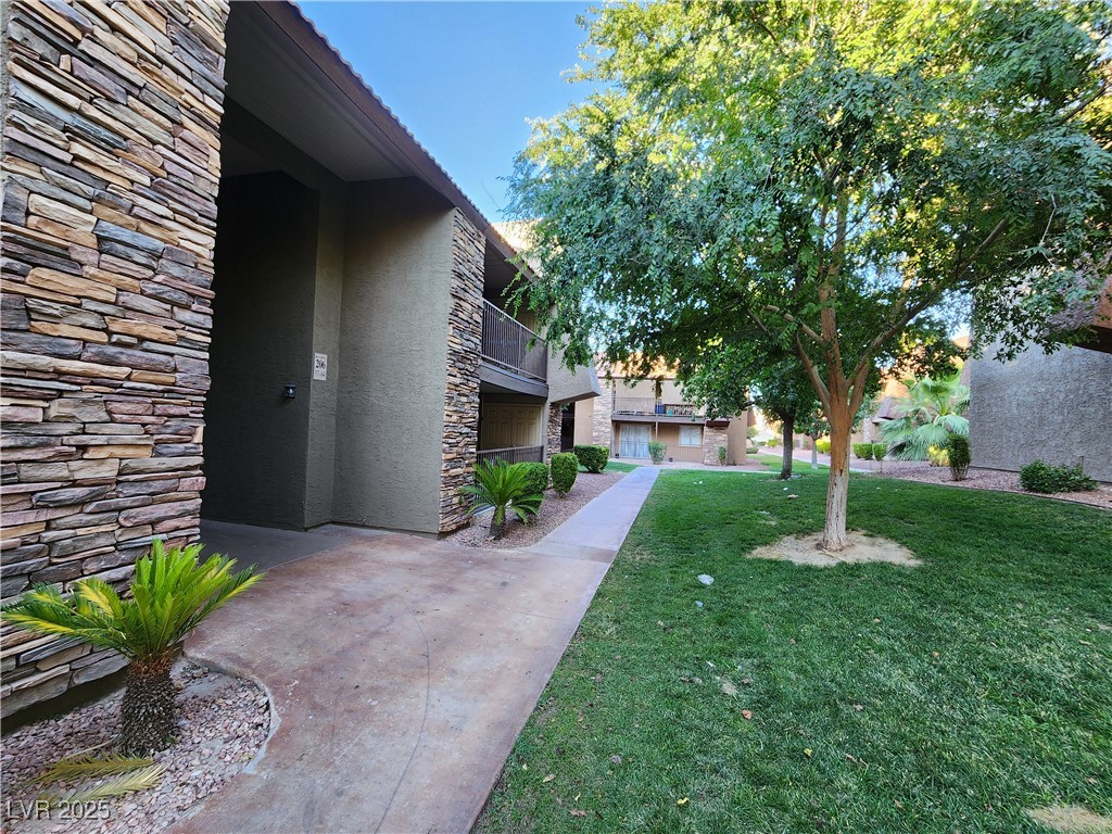 4981 River Glen Drive 63 Property Photo 13