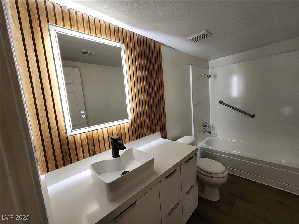 4981 River Glen Drive 63 Property Photo 42