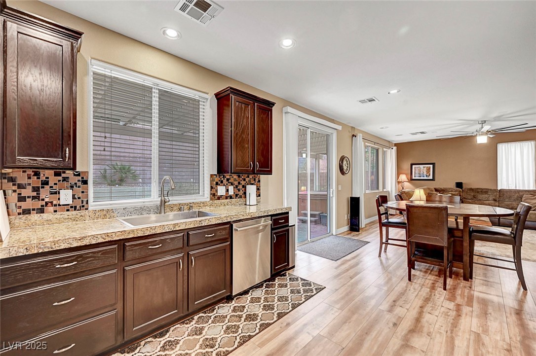 342 Shimmering Moon Street Property Photo 14
