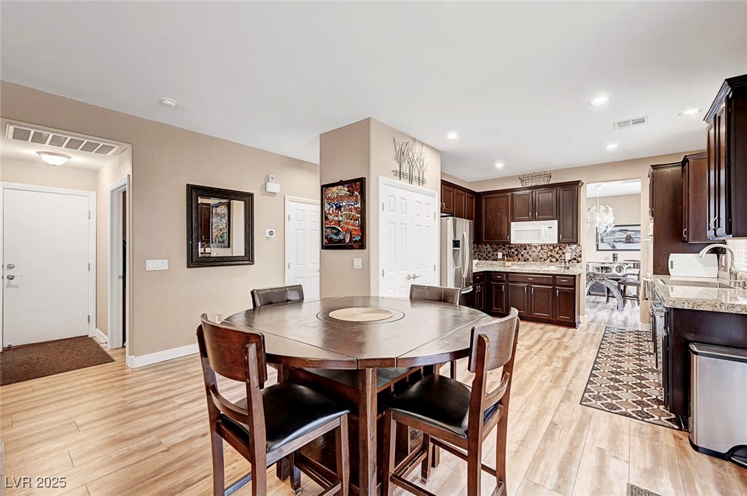 342 Shimmering Moon Street Property Photo 20
