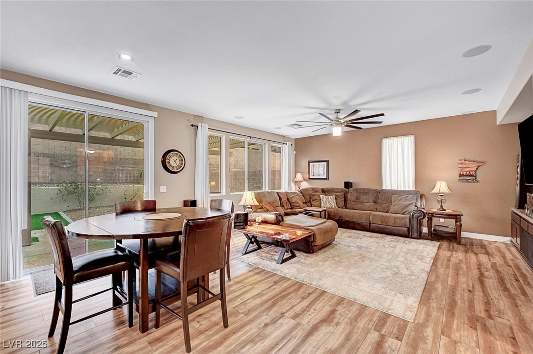 342 Shimmering Moon Street Property Photo 22