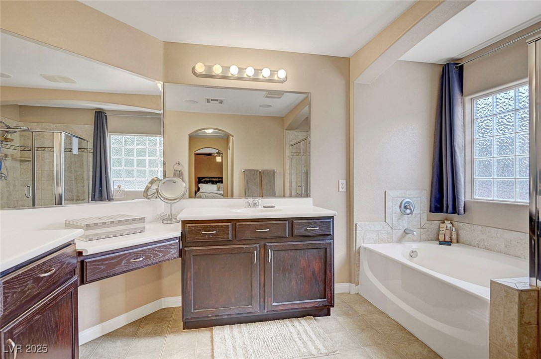 342 Shimmering Moon Street Property Photo 39