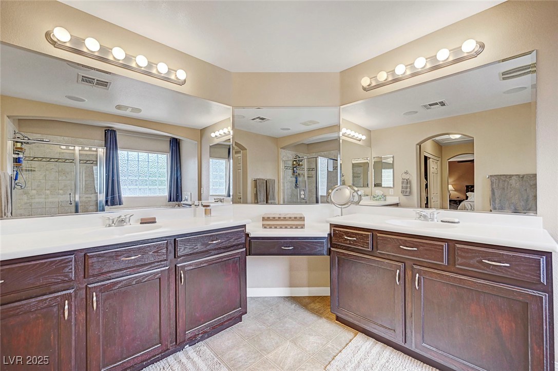 342 Shimmering Moon Street Property Photo 40