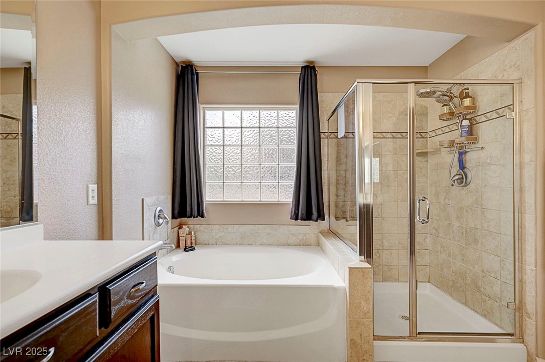 342 Shimmering Moon Street Property Photo 41