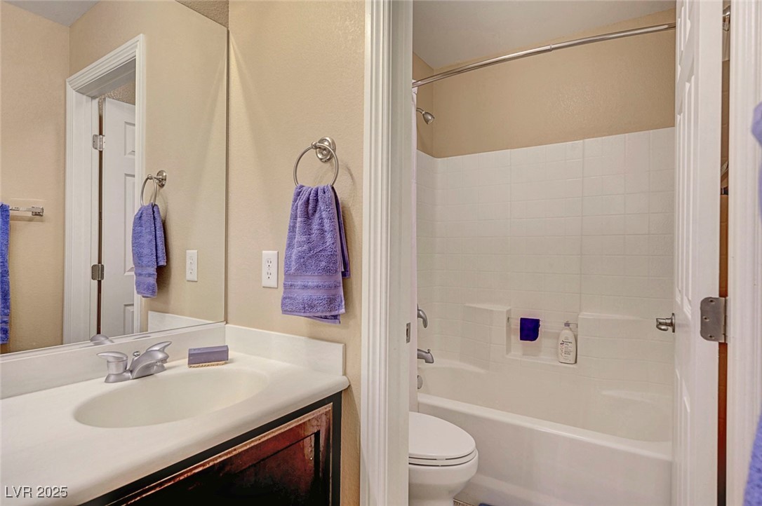 342 Shimmering Moon Street Property Photo 49