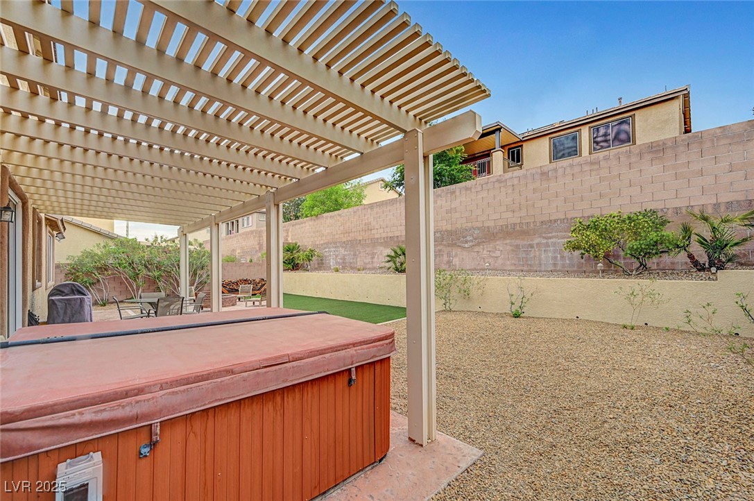 342 Shimmering Moon Street Property Photo 55
