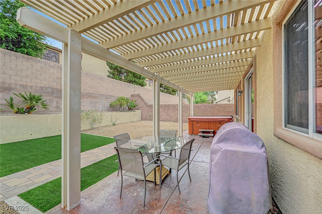 342 Shimmering Moon Street Property Photo 62