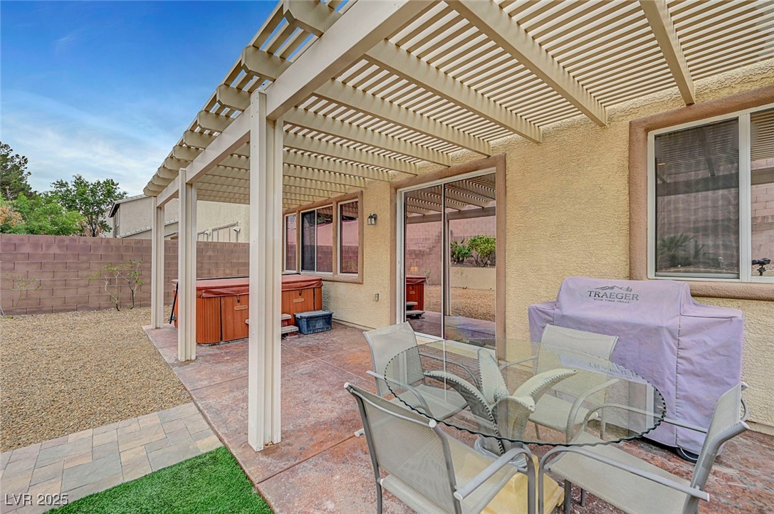 342 Shimmering Moon Street Property Photo 63