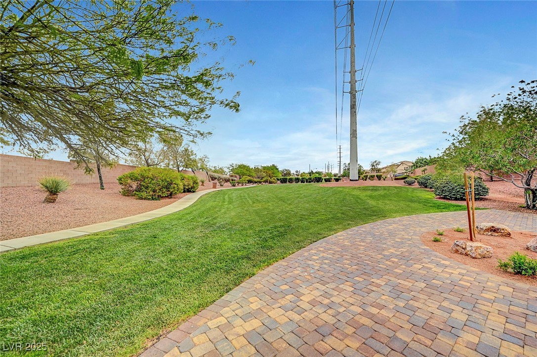342 Shimmering Moon Street Property Photo 69
