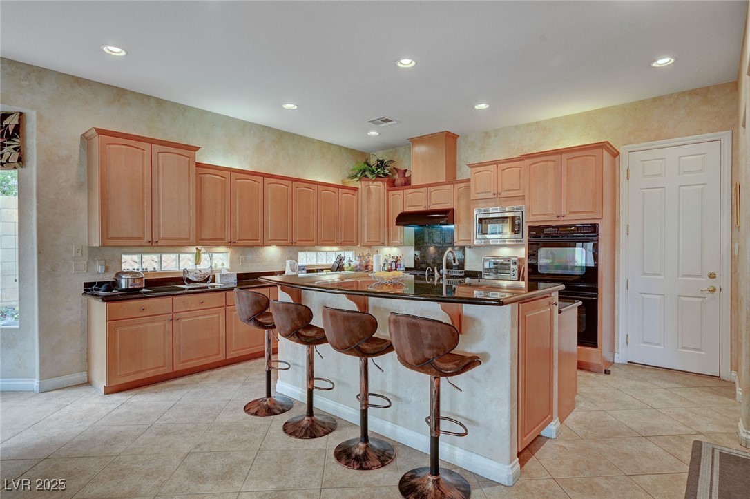 8043 Lands End Avenue Property Photo 25