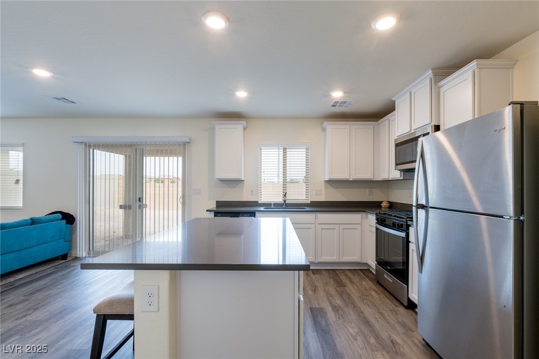 4128 Golden Sol Street Property Photo 4