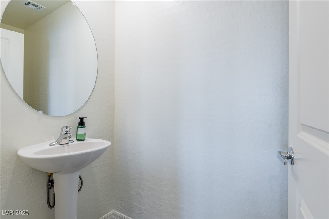 4128 Golden Sol Street Property Photo 10