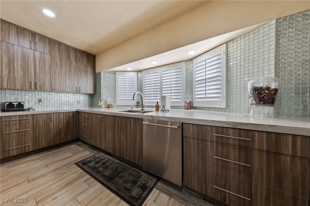 1860 Jasmine Joy Court Property Photo 13
