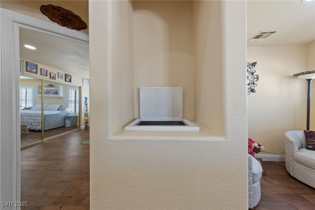 1860 Jasmine Joy Court Property Photo 37
