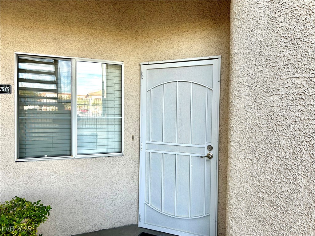 3320 South Fort Apache Road 136 Property Photo