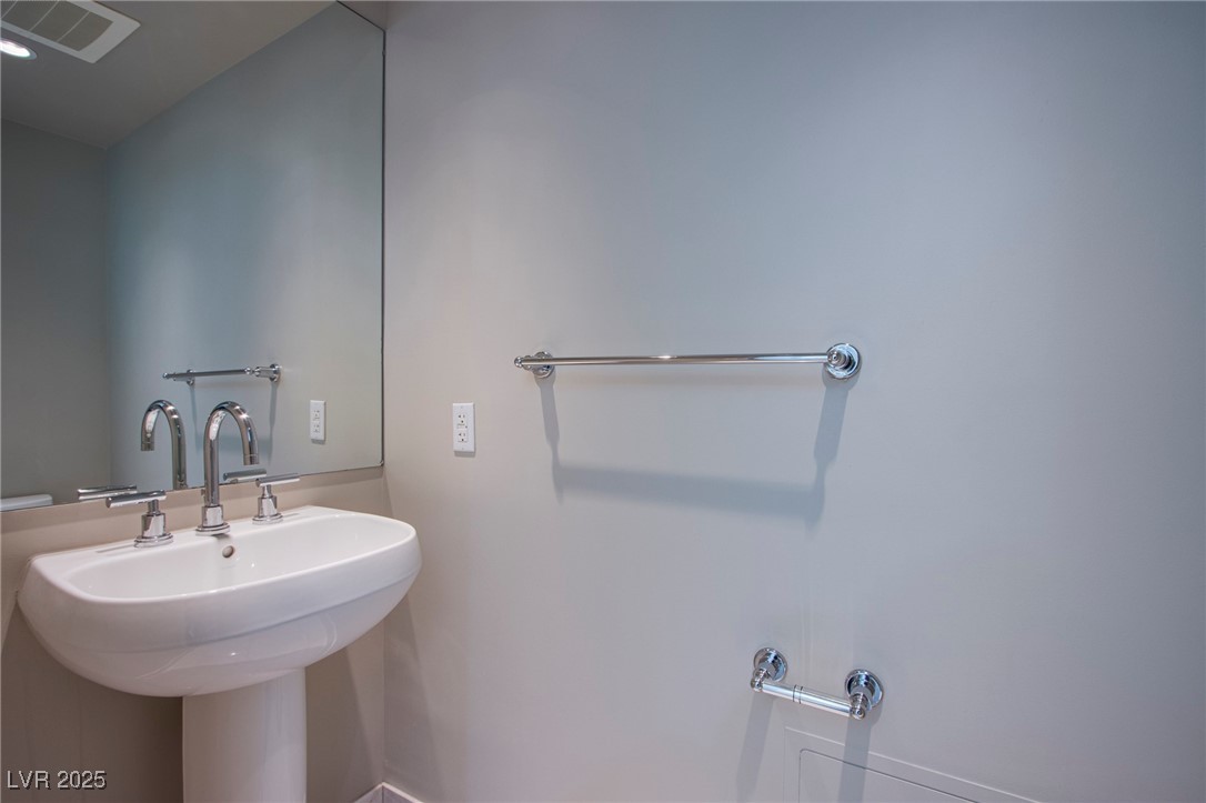 222 Karen Avenue 2303 Property Photo 10