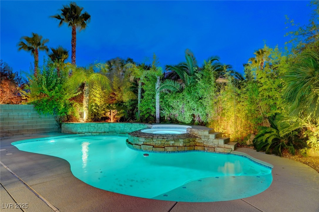 9593 Los Cotos Court Property Photo 1