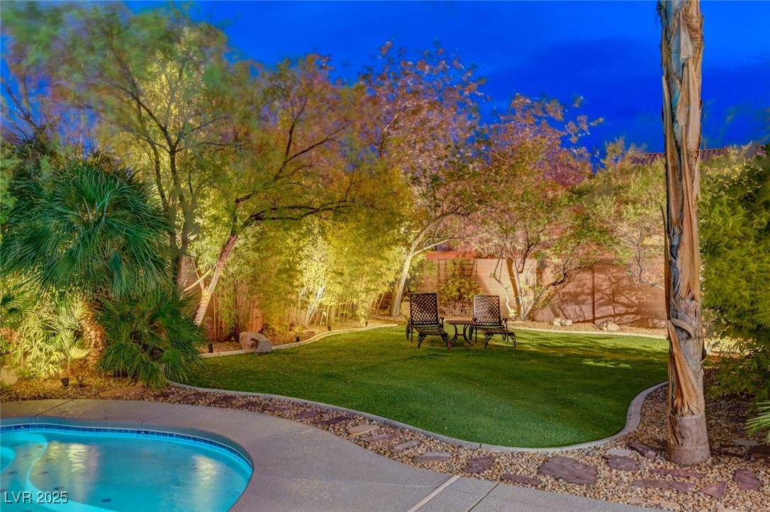9593 Los Cotos Court Property Photo 8
