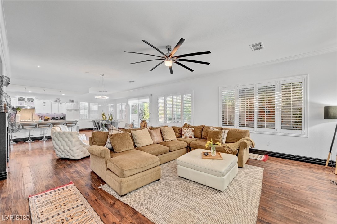 9593 Los Cotos Court Property Photo 33