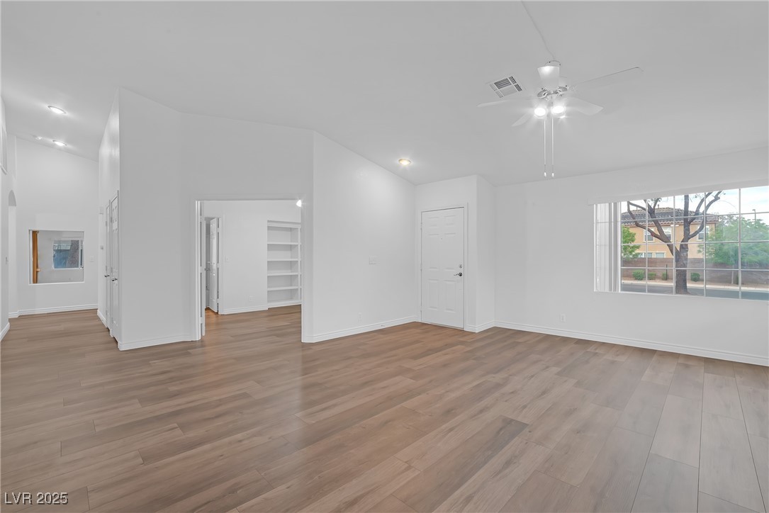 164 Cloudcrest Drive Property Photo 4